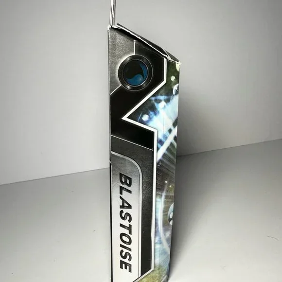 Pokémon TCG - V Battle Deck - Blastoise - (64 Cards) New - Factory Sealed - Picture 9 of 10